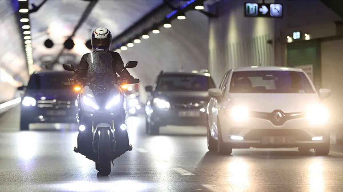 Yeni motosiklet cezaları 2025 | Motosiklet cezaları ne kadar oldu? Kask takmama, kırmızı ışıkta geçme...