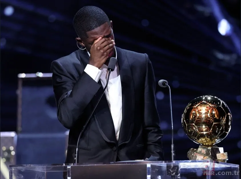 Futbolseverlerin merakla beklediği Ballon d'Or sahibini buldu! 4