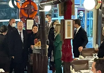 Ekrem İmamoğlu'nun yemek yediği İngiltere Büyükelçisi Dominick Chilcott'un gizemli görüşmeleri! Atina'da 'Türkiye'de darbe' toplantısında neler görüşüldü?