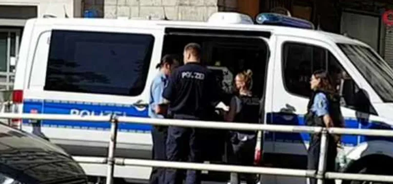 Berlin'de bankaya biber gazlı saldırı