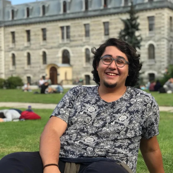 Boğaziçi Üniversitesi'ndeki LGBT'lilerin skandalları bitmiyor! Kadınlar tuvaletine girdi! - 1