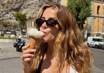 Ezgi Eyüboğlu'nun İtalya çıkarması