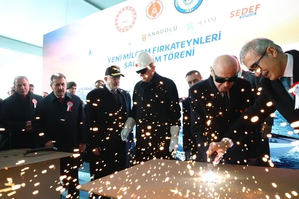 1681130701058.jpeg Başkan Erdoğan Yeni MİLGEM Fırkateynleri Sac Kesme Töreni'nde ilk kaynağı yaptı! Mavi Vatan'da gücümüze güç katacak - 6