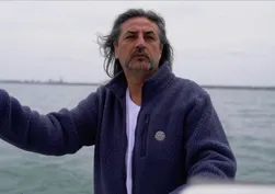 Şarkıcı Çelik'in boğaz manzaralı evi hayran bıraktı
