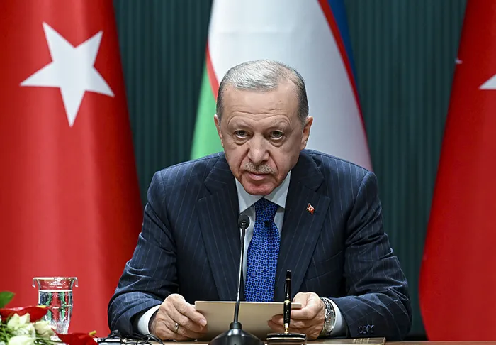 baskan-erdogan-ozbekistan-cumhurbaskani-mirziyoyev-ile-ortak-basin-toplantisinda-aciklamalarda-bulundu-1717692959337.jpg Başkan Erdoğan Özbekistan Cumhurbaşkanı Mirziyoyev ile Ortak Basın Toplantısı'nda açıklamalarda bulundu - 2