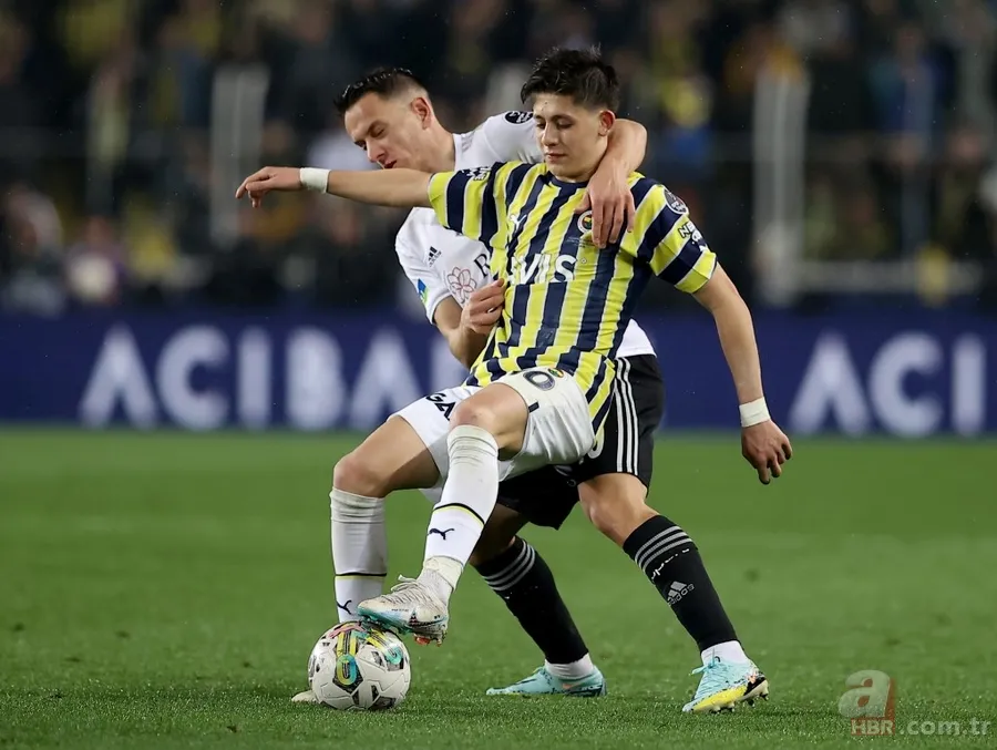 Fenerbahçeli taraftarlardan Ali Koç’a “istifa et” çağrısı! “Fener'i ne hale getirdin” 15