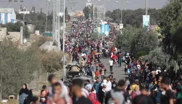 soykirimci-bakandan-lubnana-alcak-tehdit-zorla-goc-ettirilen-filistinlileri-ornek-gosterdi-iyi-izleyin-1723240545390.jpg Han Yunus'un doğusunda yeniden büyük bir zorunlu göç dalgası yaşanıyor.