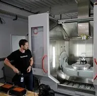 Facebook yeni laboratuvarını tanıttı