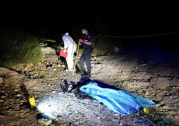 İzmir'de sırtında taşıdığı av tüfeği ateş alan kişi hayatını kaybetti