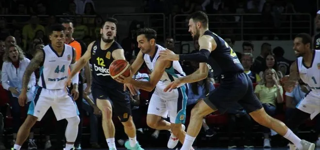 Solgar Vitamin Erkekler Türkiye Kupası’nden ikinci finalist Fenerbahçe Beko