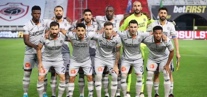 Başakşehir Belçika’da rahat turladı