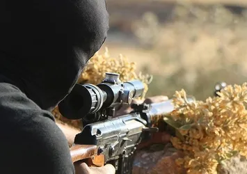 İranlı komutan Suriye'de öldürüldü