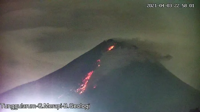 Son dakika: Endonezya’daki Merapi Yanardağı harekete geçti - 2