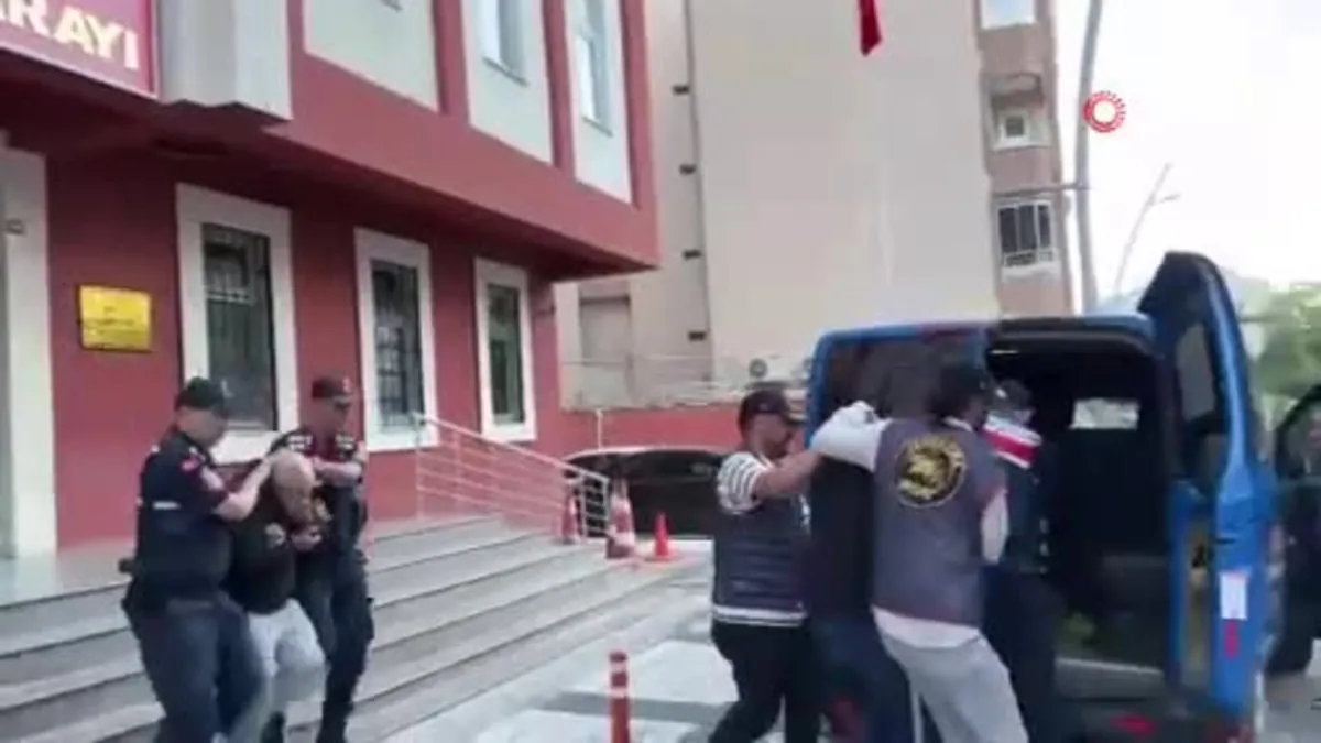 Adamı darp edip parasını çalan 3 şüpheli yakalandı