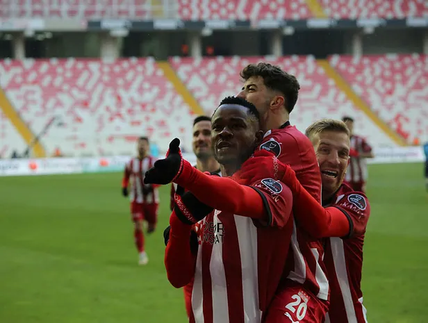 super-kupa-maci-ne-zaman-nerede-oynanacak-2022-trabzonspor-sivasspor-maci-bilet-fiyatlari-ne-kadar-1657443855118.jpg Süper Kupa maçı ne zaman, nerede oynanacak? 2022 Trabzonspor Sivasspor maçı bilet fiyatları ne kadar? - 9