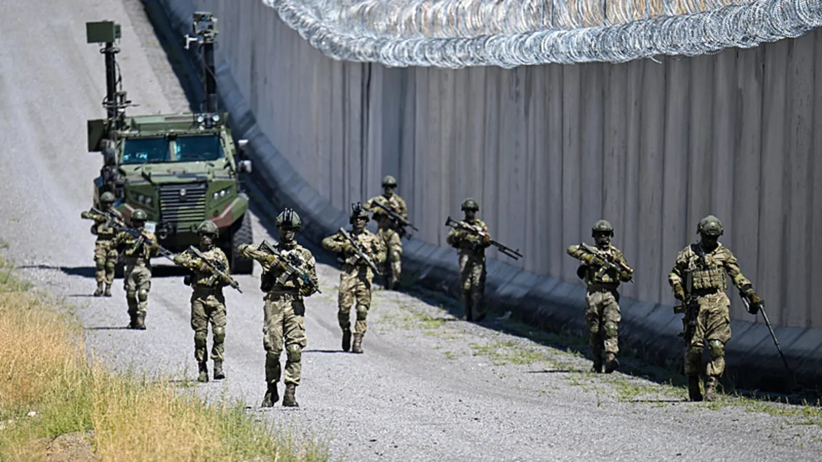 Türkiye - İran sınırında kuş uçurtulmuyor! 204 kilometrelik duvar tamam