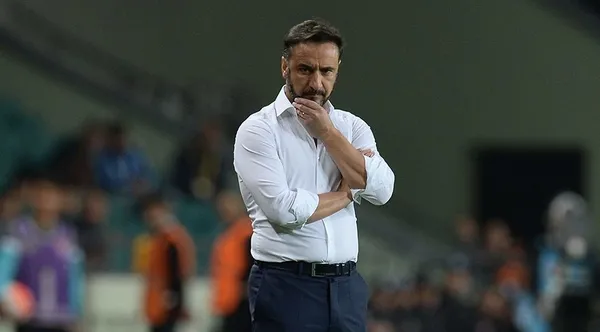 fenerbahcenin-yeni-teknik-direktoru-belli-oldu-vitor-pereira-fenerbahcede-1625243333649.jpg Fenerbahçe'nin yeni teknik direktörü belli oldu! Vitor Pereira Fenerbahçe'de! - 6
