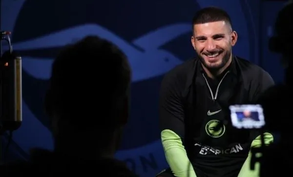 galatasarayda-iki-transfer-tamam-halil-akbunar-ve-deniz-undav-geliyor-1671310431647.jpg Galatasaray'da iki transfer tamam! Halil Akbunar ve Deniz Undav geliyor - 3