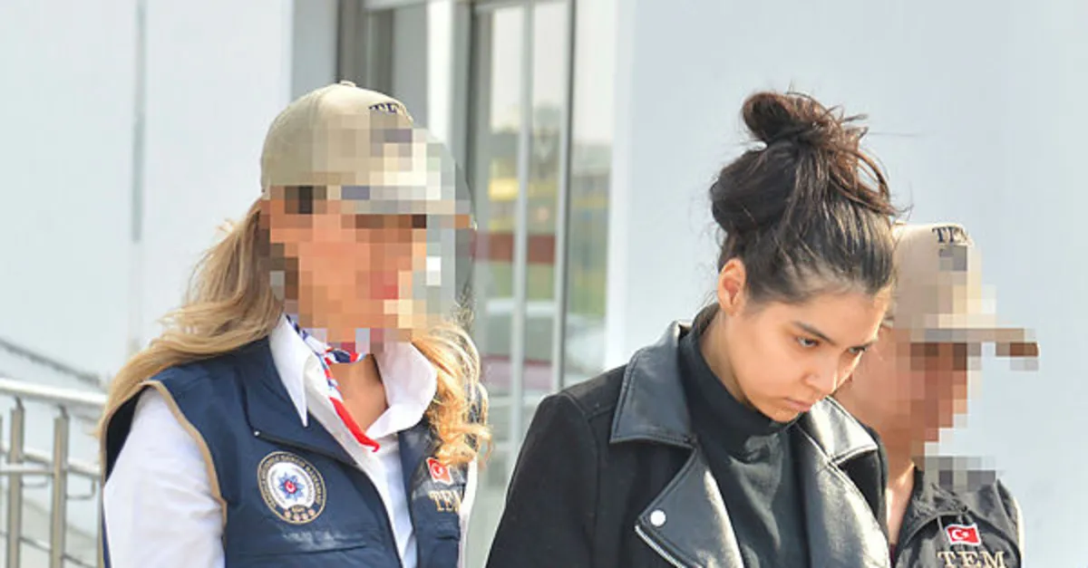 4 dil bilen Fransız Anissa Laaroussi DEAŞ'a katılmak için geldiği Adana'da yakalandı