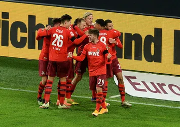 Köln Borussia Dortmund'u 2-1 devirdi
