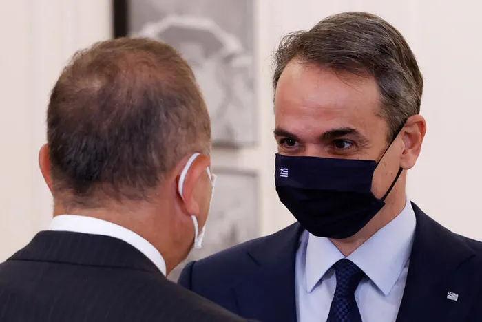 Son dakika: Dışişleri Bakanı Mevlüt Çavuşoğlu Yunanistan'da! Türk bayrağı çektiler - 2