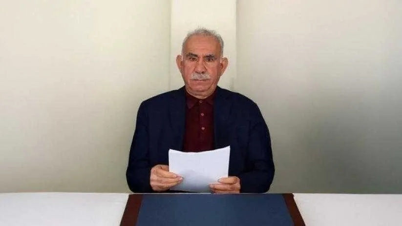 secim-tarihi-icin-2028-cikisi-ucum-iki-ihtimali-acikladi-1789643656595.jpeg Seçim için tarih verdi! "Cumhurbaşkanımız Erdoğan son kez aday" - 4