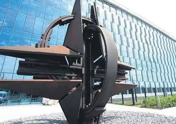 NATO Zirvesi'nde gözler yine Türkiye'de! 5 liderle kritik görüşme