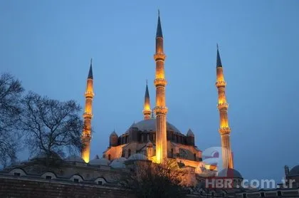 Kadir Gecesi ne zaman, hangi güne denk geliyor? Kadir Gecesi kandil mi, önemi nedir?
