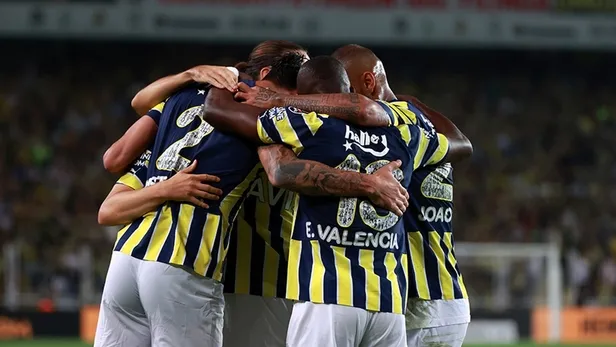 Fenerbahçe AEK Larnaca canlı maç izle! FB AEK Larnaca maçı canlı izle kesintisiz şifresiz izleme LİNKİ! EXXEN SPOR üyelik...