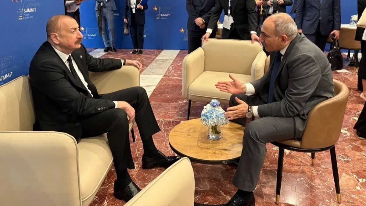 Azerbaycan ile Ermenistan arasında Abu Dabi'de barış zirvesi