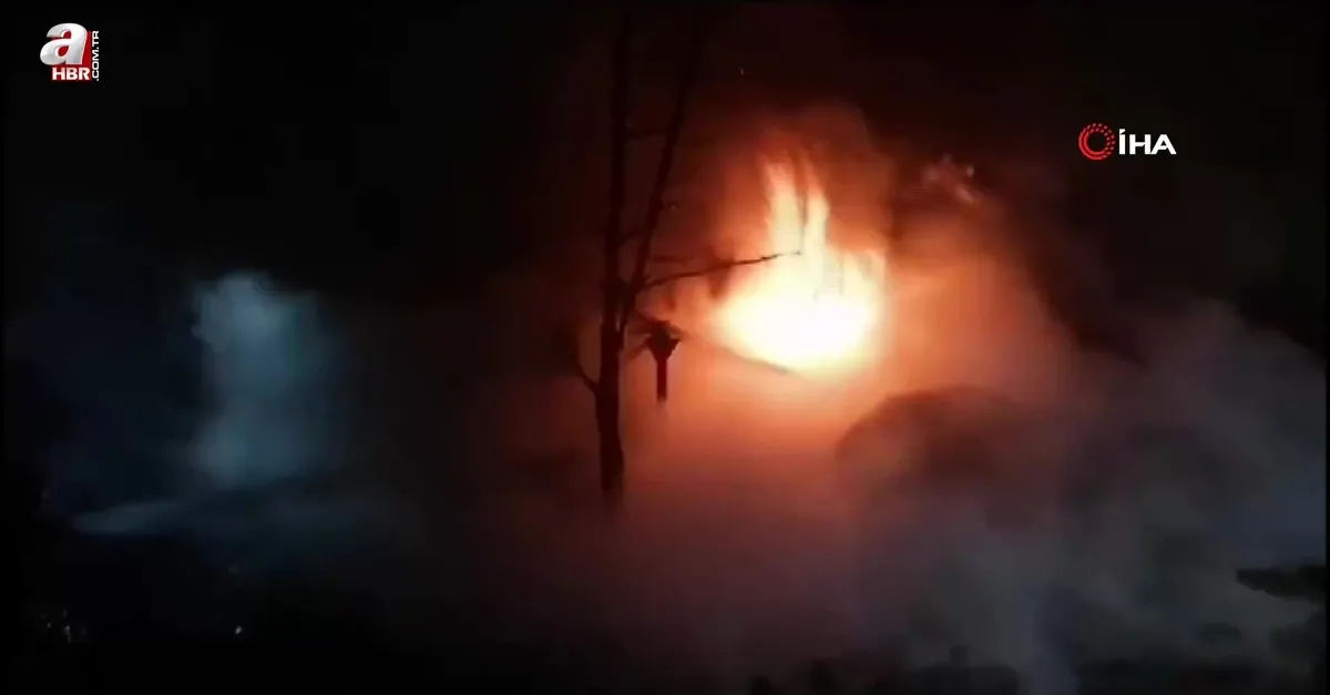 Çanakkale'de evin deposu yandı!