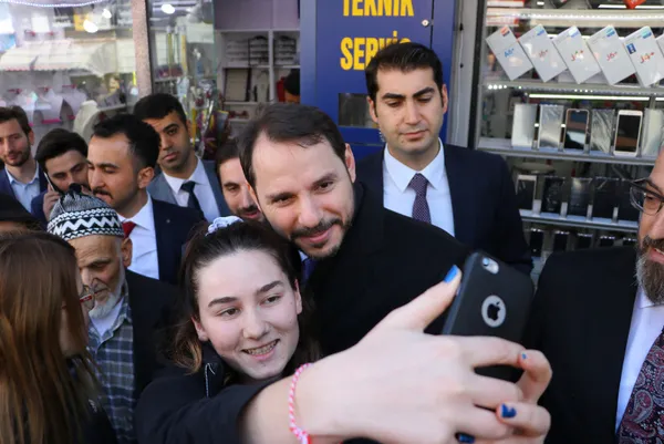 Bakan Berat Albayrak: Belediye Başkanı vatandaşıyla omuz omuza olmalı, terör örgütleriyle değil - 6