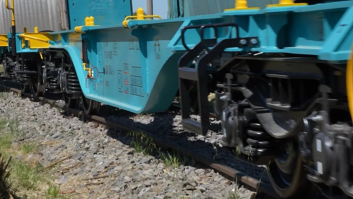 2025 yılında 127 yeni nesil milli yük vagonu raylara indirildi! Bakan Uraloğlu: Sınıfının en ayırt edici ürünü