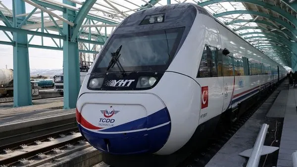 Ulaştırma ve Altyapı Bakanı Adil Karaismailoğlu Ankara-Sivas hızlı tren hattı için tarih verdi! 12 saatten 2 saate düşecek