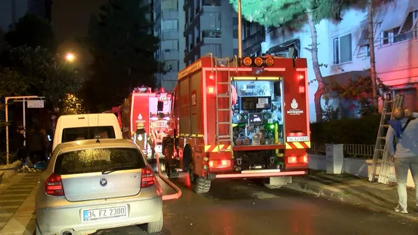 Kadıköy'de hareketli gece! 10 katlı binada korkutan yangın - 5