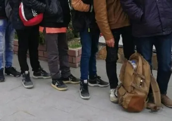Tekirdağ'da 16 düzensiz göçmen yakalandı