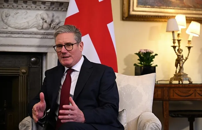 muskin-asiri-saga-destegi-avrupa-kitasini-karistirdi-birlik-liderlerinden-bruksele-cagri-tum-yasal-gucunuzu-ku-1736239357728.jpg İngiltere Başbakanı Keir Starmer (Reuters)