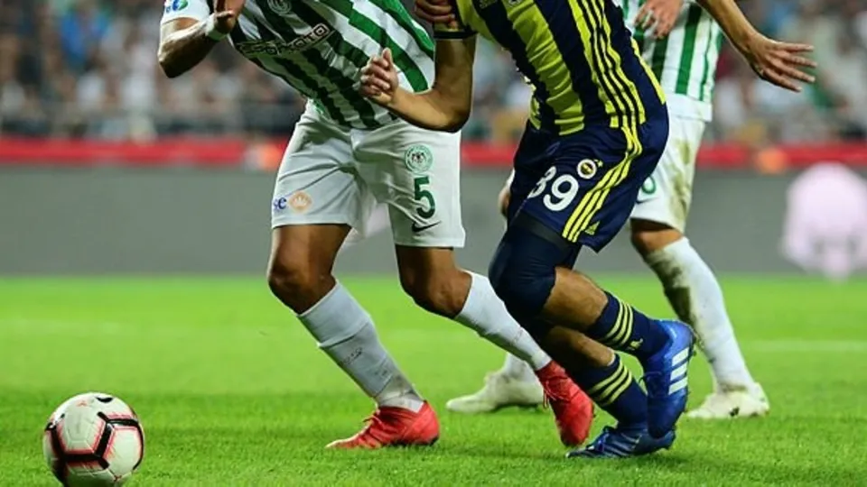 Benzia'nın giydiği taytın nedeni ortaya çıktı