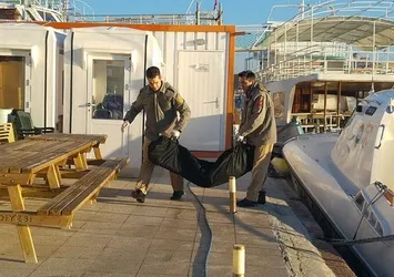 Maden Adası açıklarında sığınmacı teknesi battı: 5 ölü