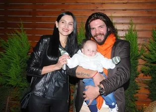 Tolga Karel’in eski eşi isyan etti: 5. çocuğunu gözden çıkarmış!