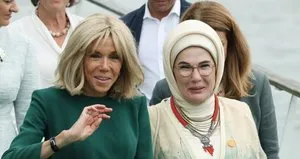 Emine Erdoğan lider eşleriyle bir araya geldi