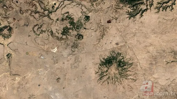 NASA Raikoke volkan patlamasını uzaydan görüntüledi 9