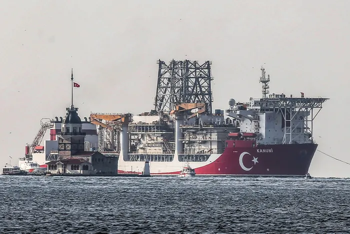 Son dakika: Enerji ve Tabii Kaynaklar Bakanı Fatih Dönmez Kanuni’yi Karadeniz’e uğurladı