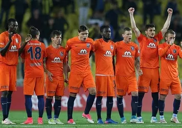 Medipol Başakşehir'in tek eksiği kupa oldu