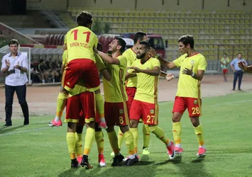 Evkur Yeni Malatyaspor'dan tarihi galibiyet