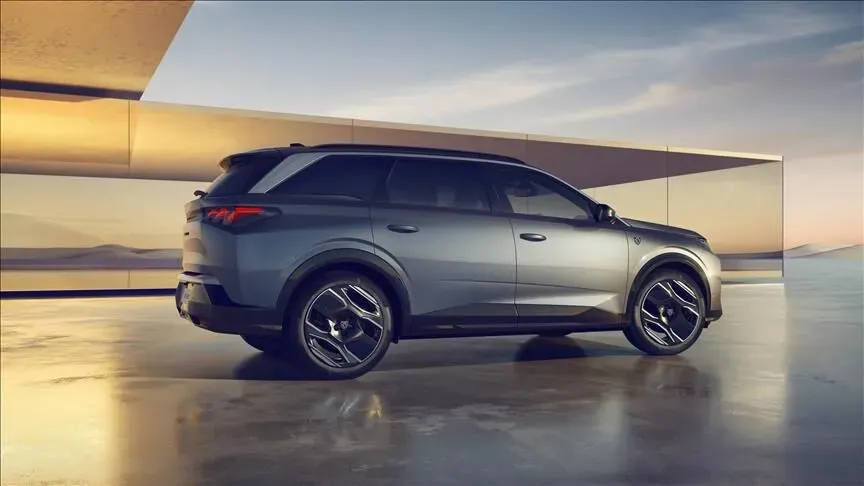 Şirket filoları hibrit ve elektrikli SUV modellerine yönelmeye başladı. (Fotoğraf: AA)