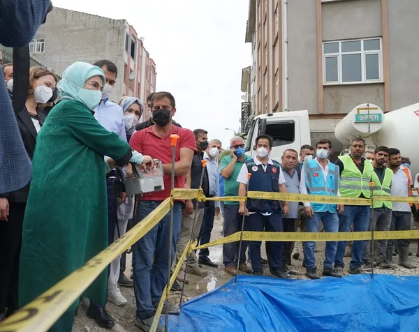 tokiden-afetzedelere-destek-kastamonuda-selde-yikilan-16-is-yerinin-temeli-atildi-1630417134275.jpg TOKİ’den afetzedelere destek! Kastamonu’da selde yıkılan 16 iş yerinin temeli atıldı - 1