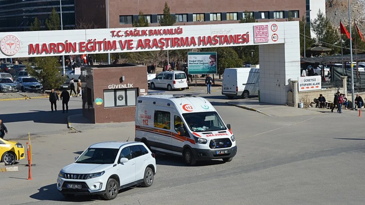 Mardin'de evinin merdiveninden düşen kadın hayatını kaybetti