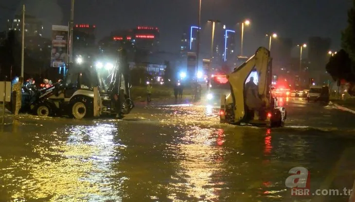 İstanbul Kartal sahil yolu sular altında! Trafiğe kapatıldı