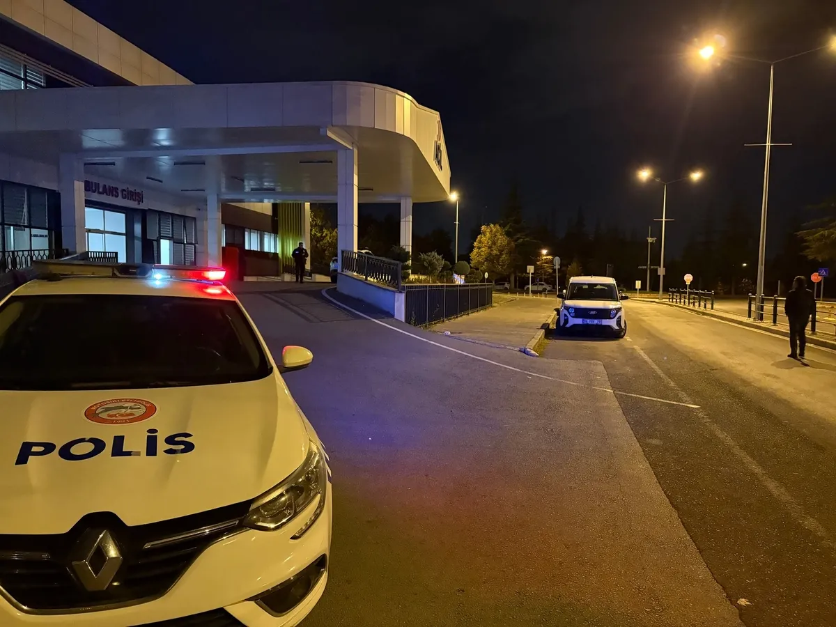 1791151759426.jpg Kayseri'de tartışma kanlı bitti! Bıçaklı saldırıda bir kişi yaralandı - 1